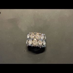 Expandable ring